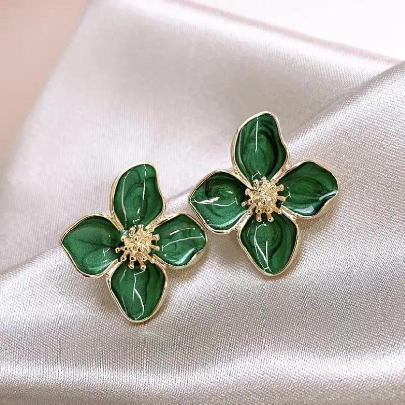 WOLZI flora glazed green flower stud earrings with gold accents