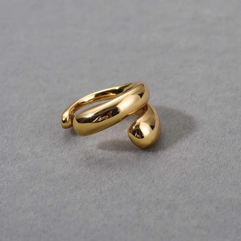 Aria Sculpted Gold Ear Cuff by WOLZI